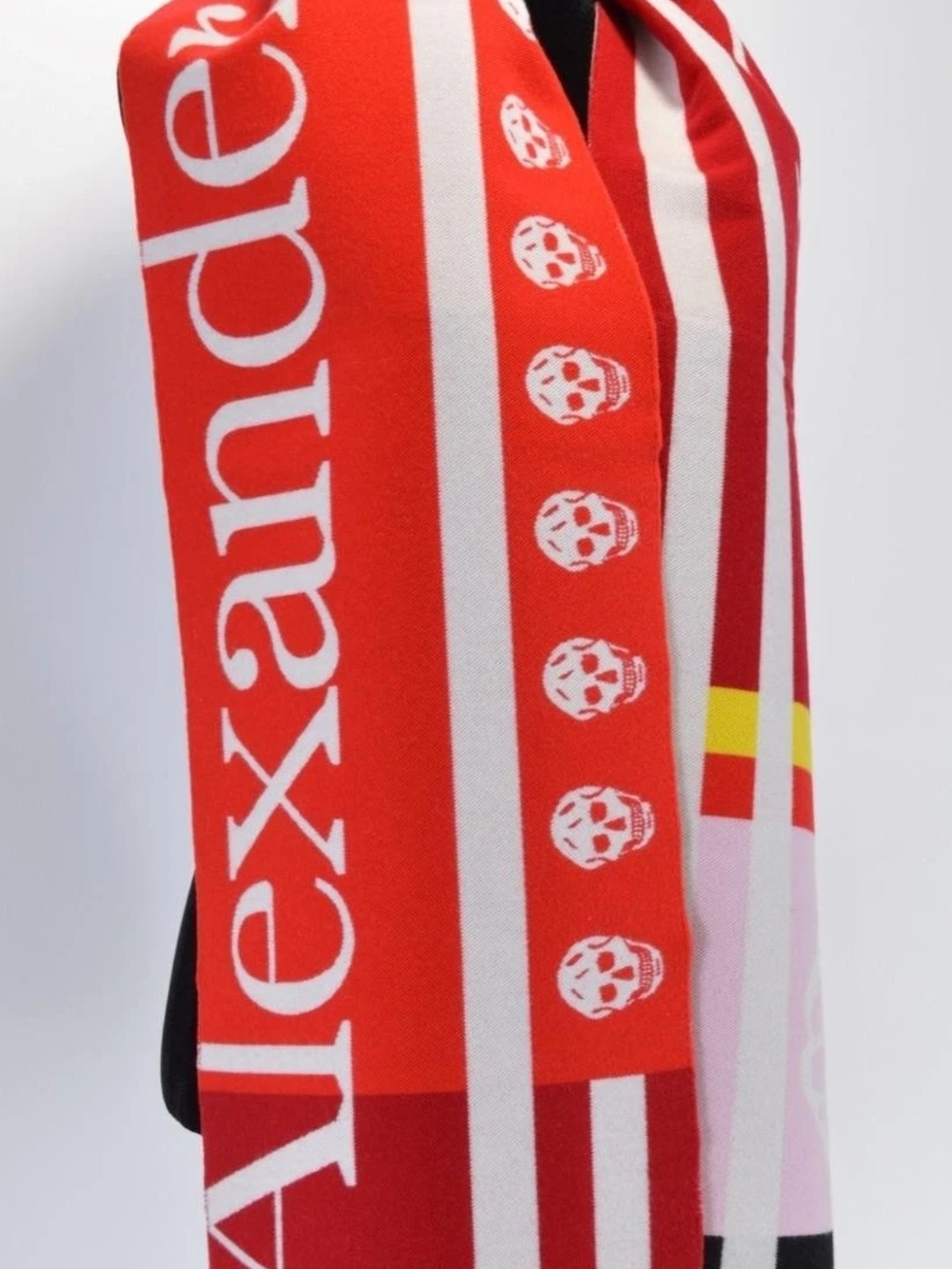 Alexander McQueen Red and White Skull Stripe Scarf/ UNISEX/ BNWT